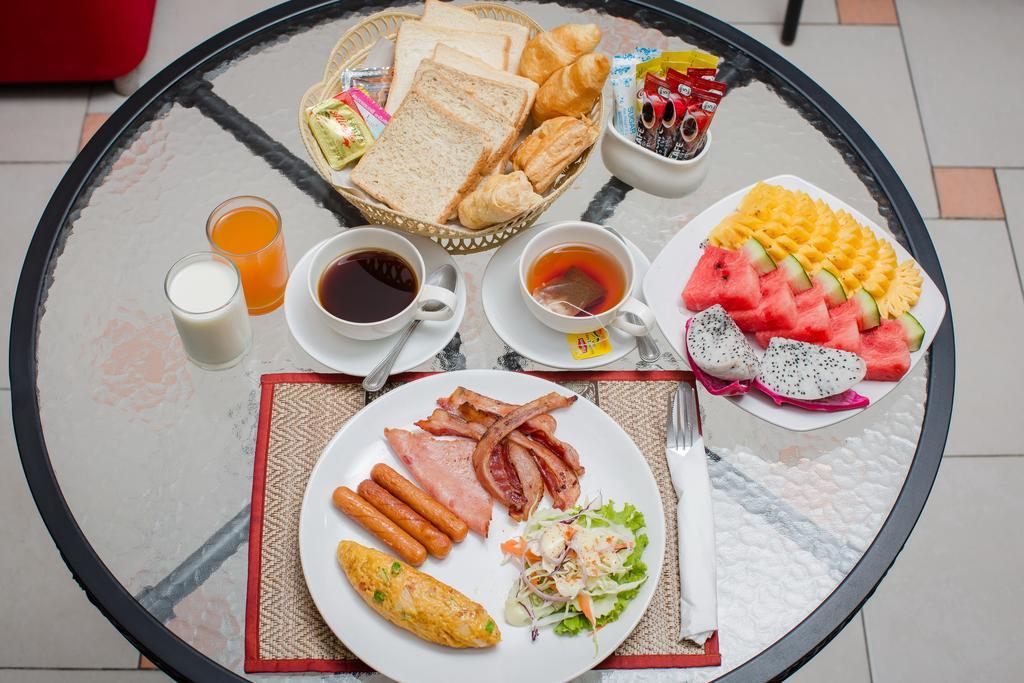 Patong Swiss Hotel Beach Front Phuket Esterno foto