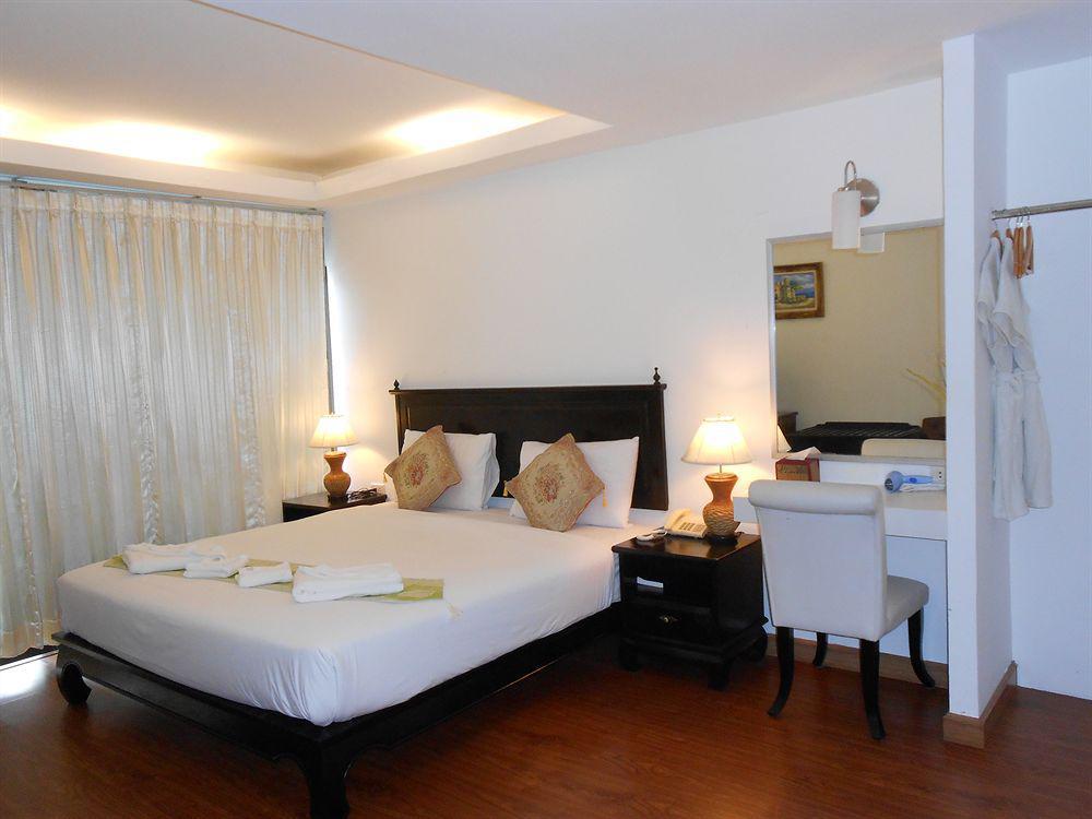 Patong Swiss Hotel Beach Front Phuket Esterno foto